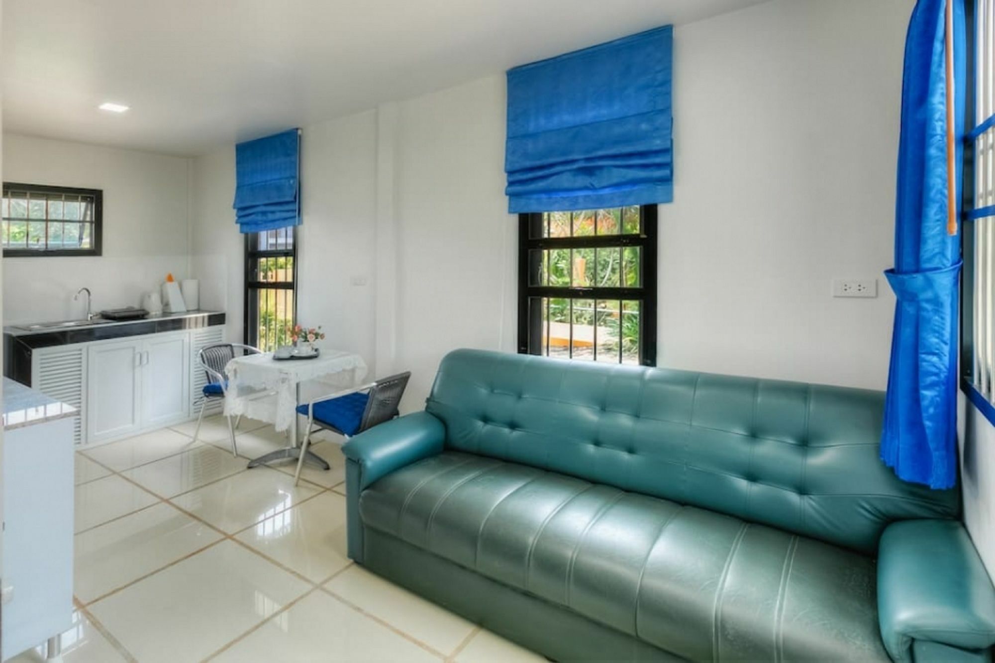 Aquatoria Phuket Bangtao Villa Surin Beach  Eksteriør billede
